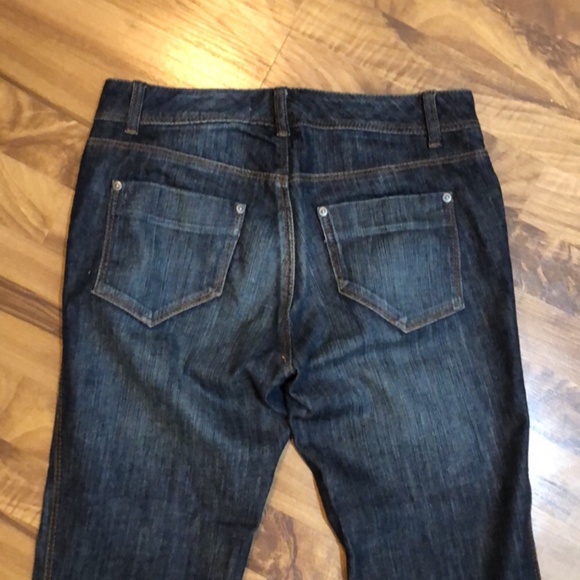 Le Chateau Sofia High Rise Wide Leg Denim Jeans - Picture 5 of 8